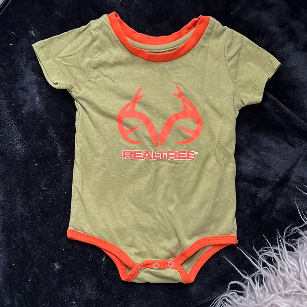 Real Tree Infant Onesie 6-12mo.